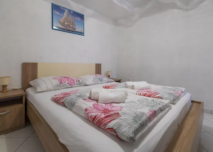 Apartman Romantisches Studio-apartment Nur 410 Meter Zum Mit Privatparkpatz Selce