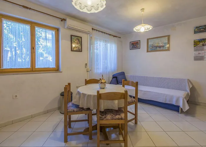Romantisches Studio-apartment Nur 410 Meter Zum Mit Privatparkpatz סלצה