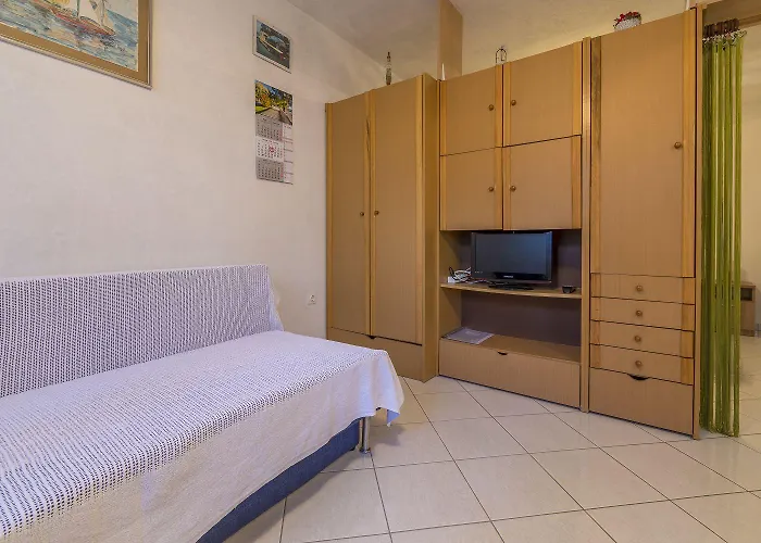 Romantisches Studio-apartment Nur 410 Meter Zum Mit Privatparkpatz דירה