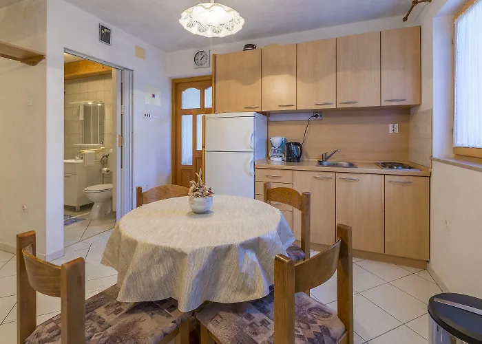 Romantisches Studio-apartment Nur 410 Meter Zum Mit Privatparkpatz דירה